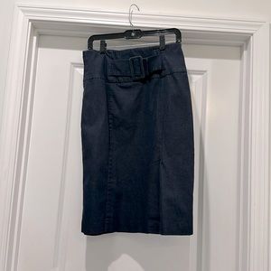 Slightly below the knee jean like material that has a liner.